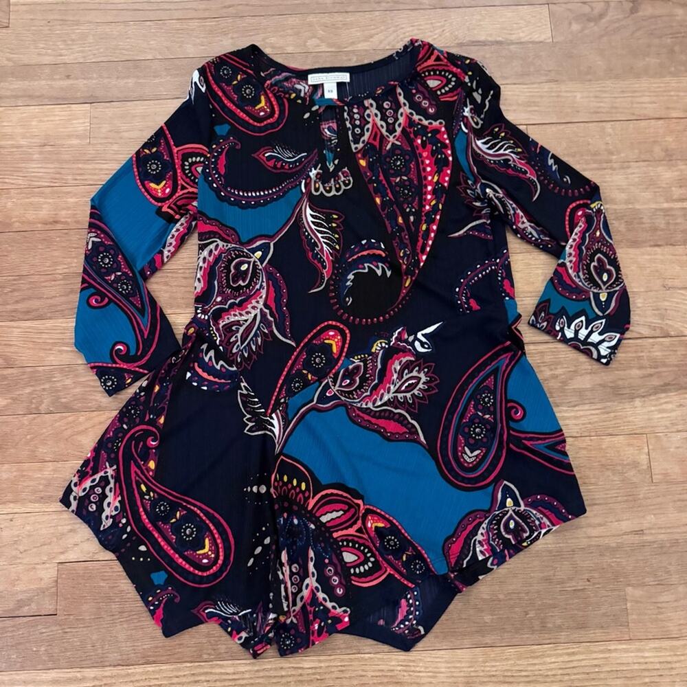 Dana Buchman multicolor 3/4 sleeve paisley asymmetrical blouse size XS
 b71